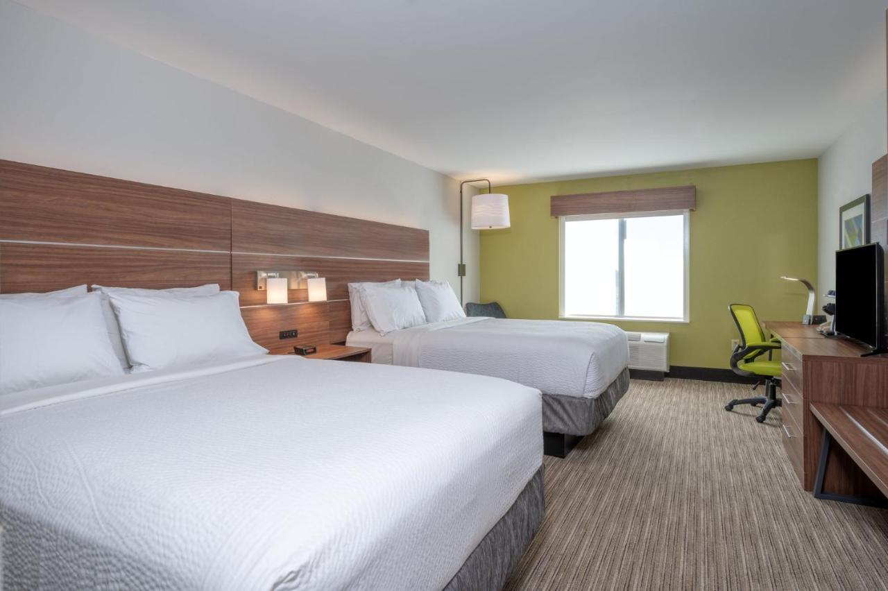 Holiday Inn Express Hotel & Suites Thornburg-S. Fredericksburg By Ihg Exterior photo